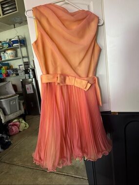 Vintage Sleeveless Orange Ombre Pleated Midi Dress with Bow